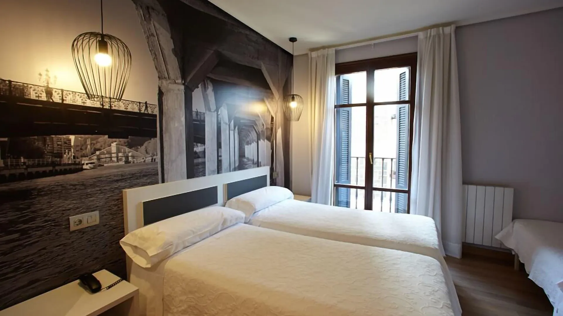 Hotel Sirimiri Bilbao 3*,  España