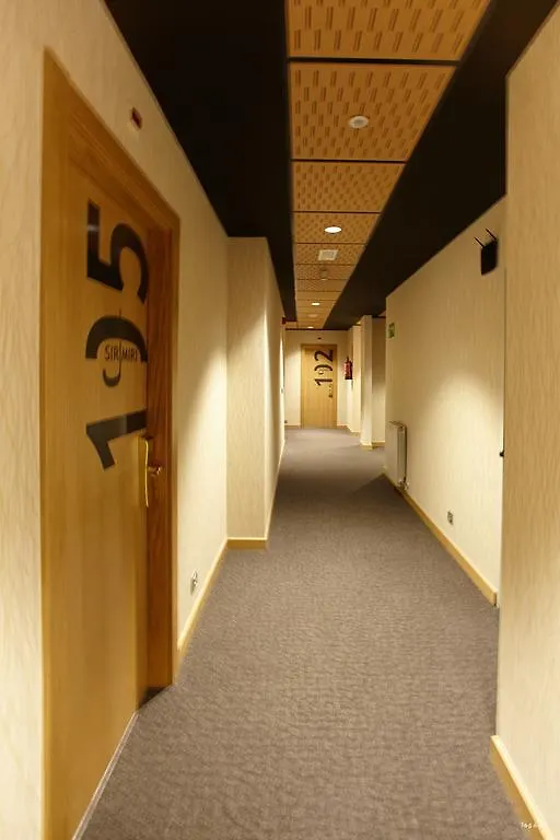 Hotel Sirimiri Bilbao España